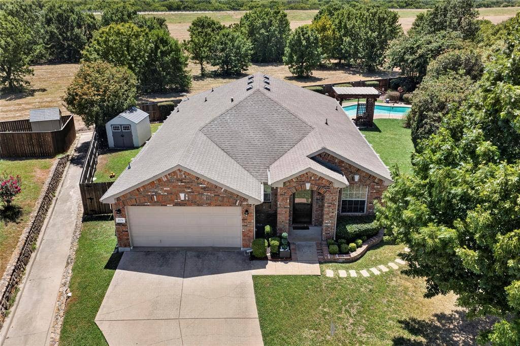 2151 Van Zandt Drive, Grand Prairie, TX 75052 2151 Van Zandt Drive, Grand Prairie, TX 75052