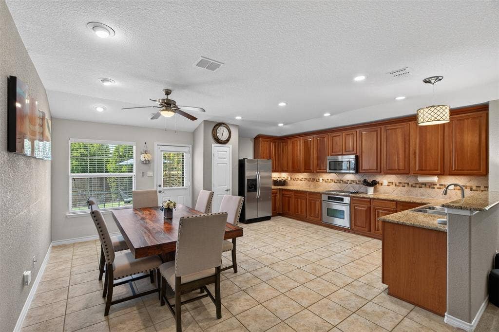 2151 Van Zandt Drive, Grand Prairie, TX 75052 2151 Van Zandt Drive, Grand Prairie, TX 75052