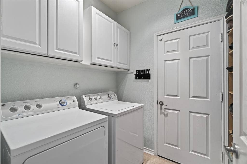 2151 Van Zandt Drive, Grand Prairie, TX 75052 2151 Van Zandt Drive, Grand Prairie, TX 75052