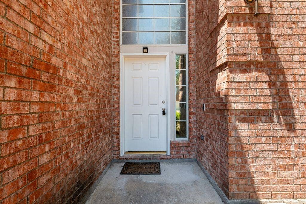 3913 Goose Creek Parkway, Garland, TX 75040 3913 Goose Creek Parkway, Garland, TX 75040