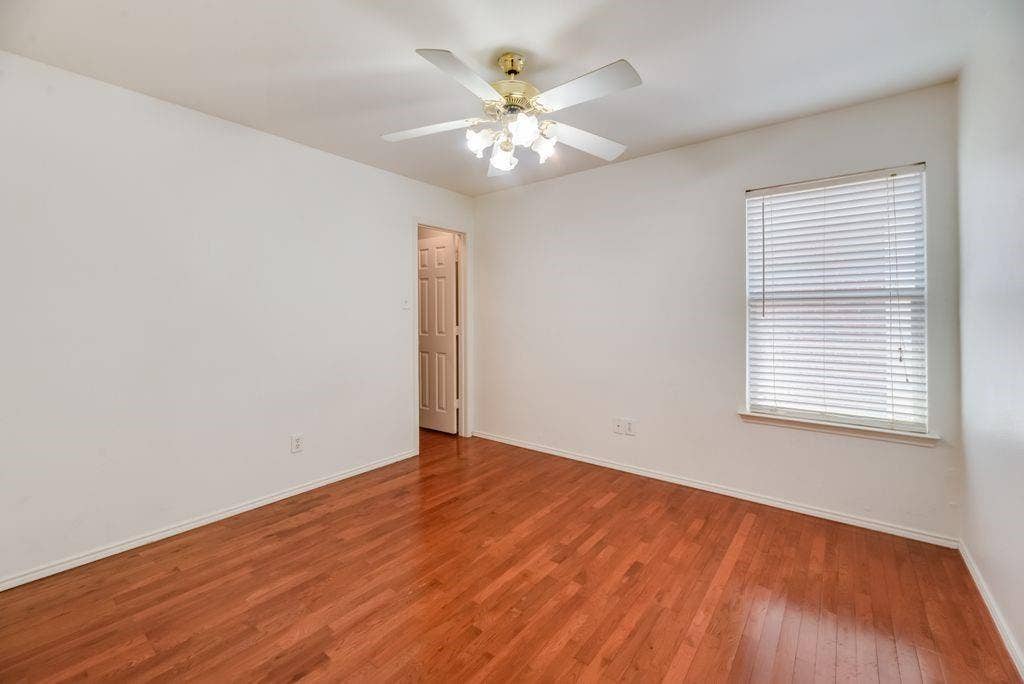 3913 Goose Creek Parkway, Garland, TX 75040 3913 Goose Creek Parkway, Garland, TX 75040