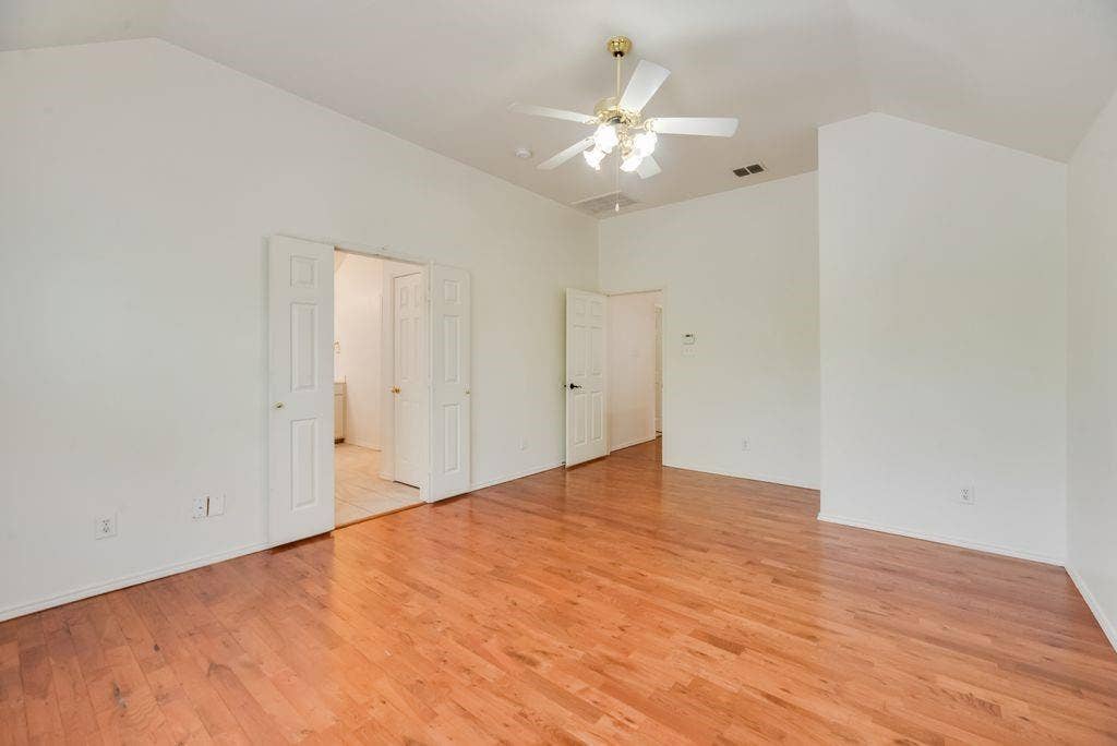 3913 Goose Creek Parkway, Garland, TX 75040 3913 Goose Creek Parkway, Garland, TX 75040