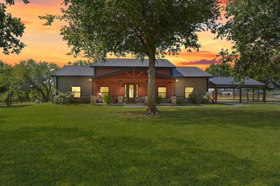 Property photo for 9861 Fm-66, Maypearl, TX