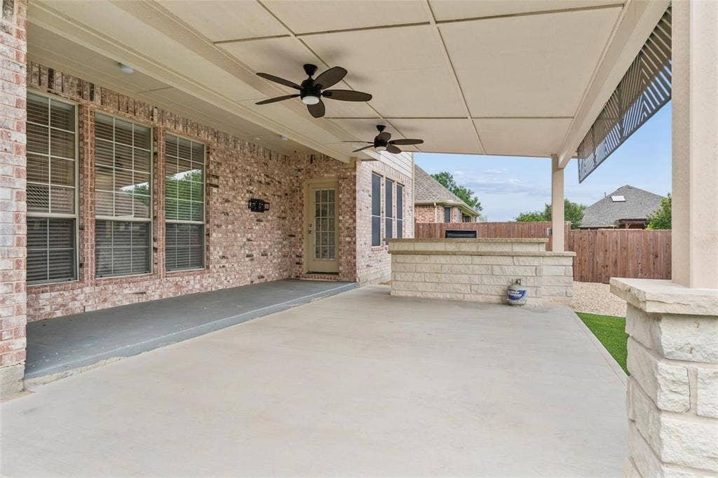 5912 Crestberry Lane, Sachse, TX 75048 5912 Crestberry Lane, Sachse, TX 75048