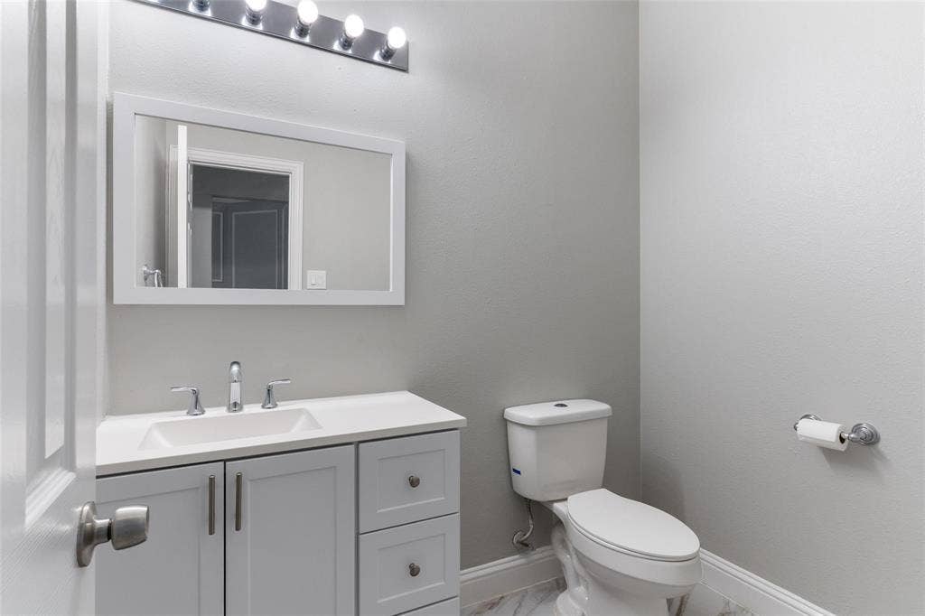5912 Crestberry Lane, Sachse, TX 75048 Half Bath on 1st level