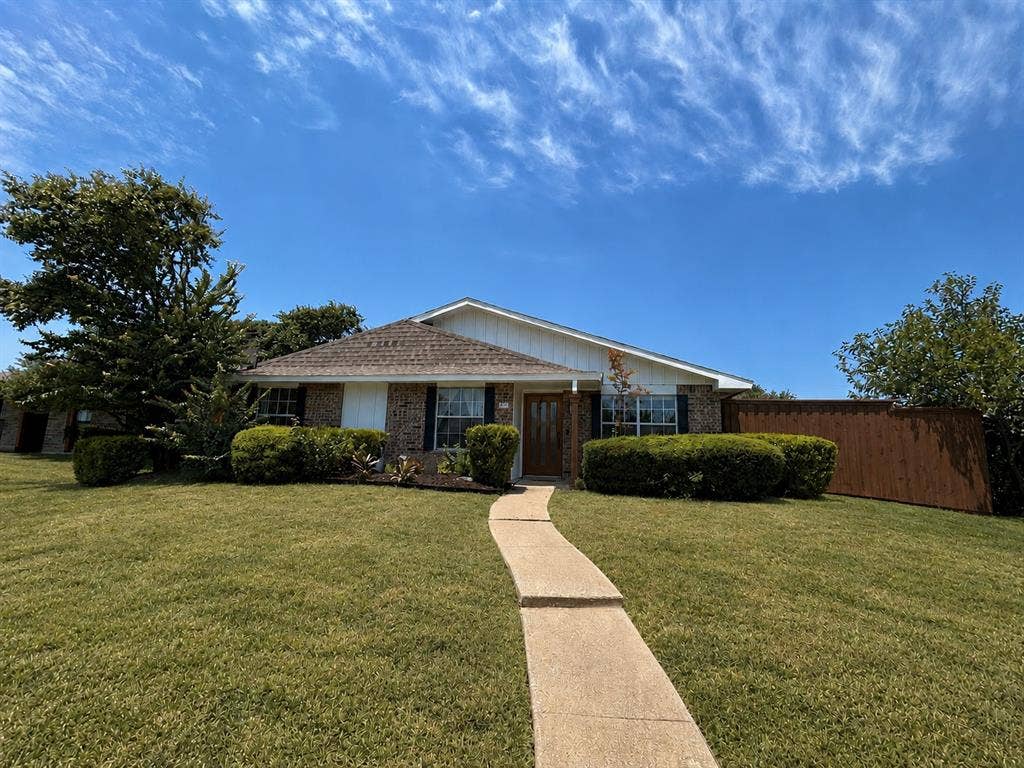733 Middle Cove Drive, Plano, TX 75023 733 Middle Cove Drive, Plano, TX 75023