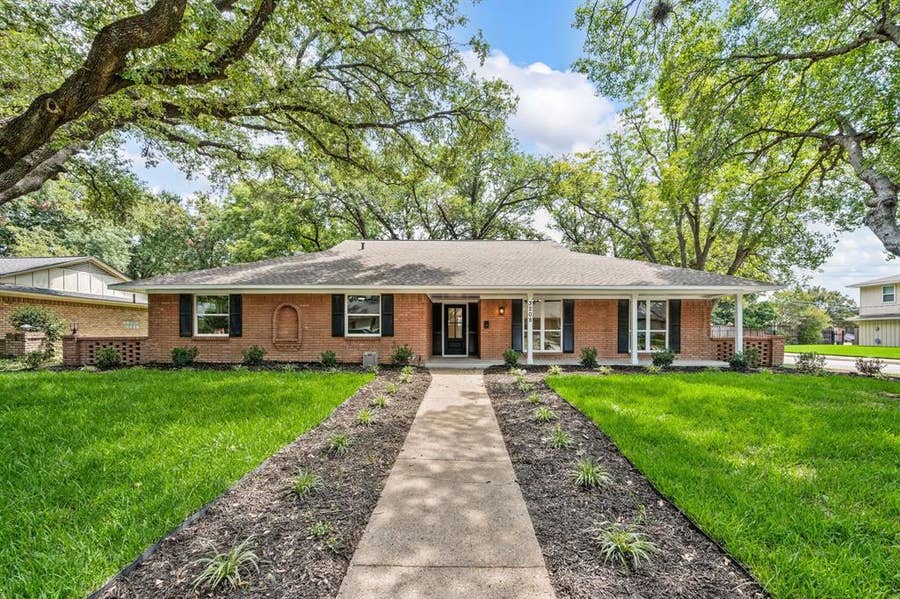 Property photo for 3208 Timberview Road, Dallas, TX