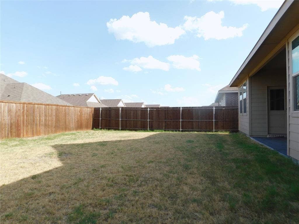 3500 Kingsview Drive, Denton, TX 76207