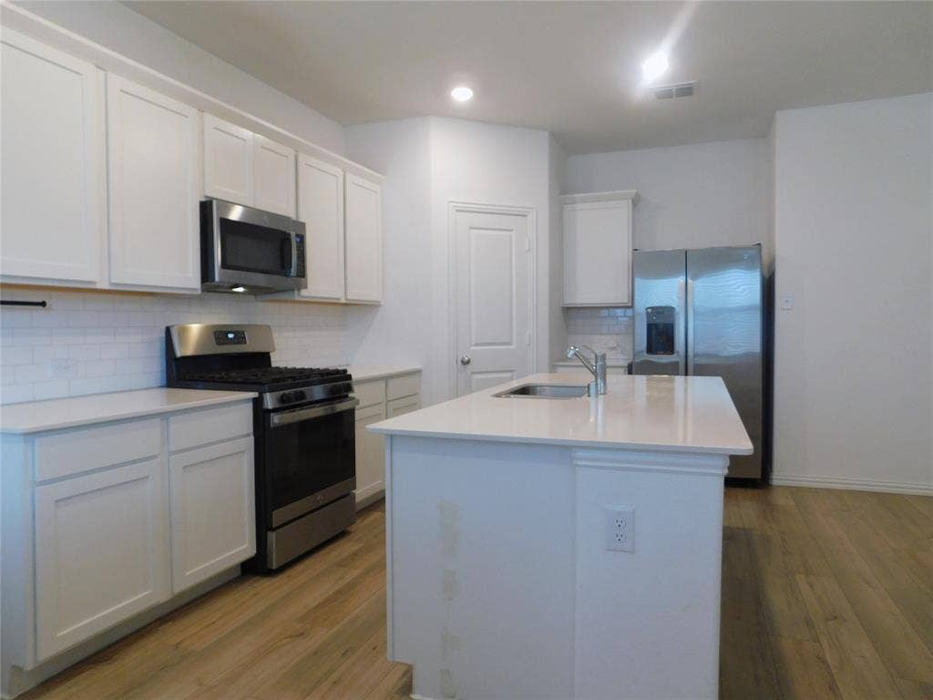 3500 Kingsview Drive, Denton, TX 76207