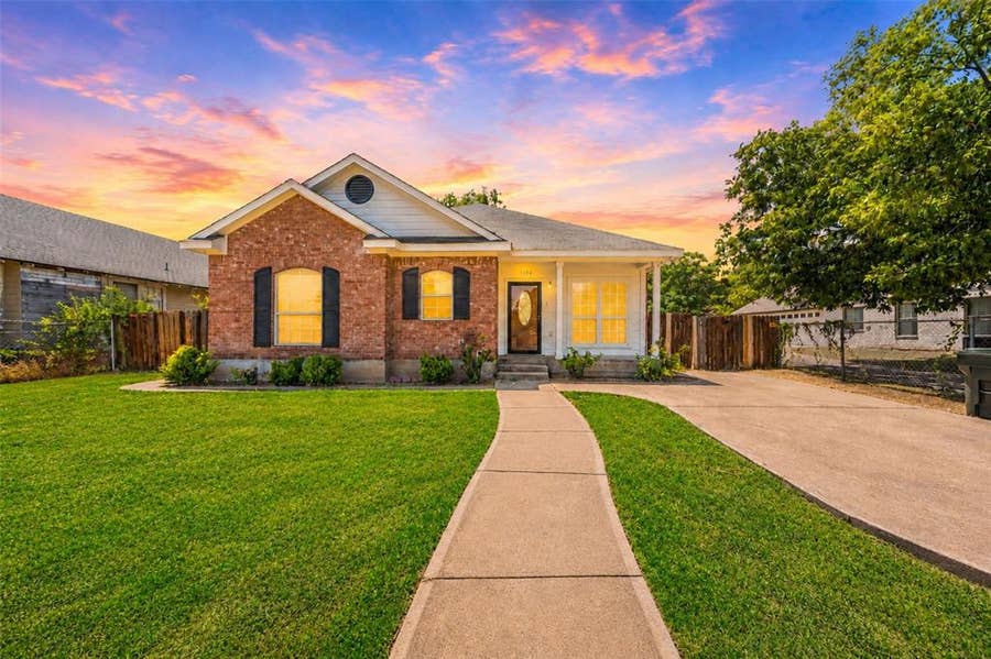 Property photo for 1206 N 15th Street, Waco, TX