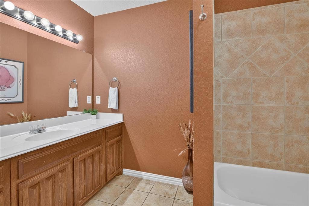 6829 Cheatham Drive, Watauga, TX 76148 6829 Cheatham Drive, Watauga, TX 76148