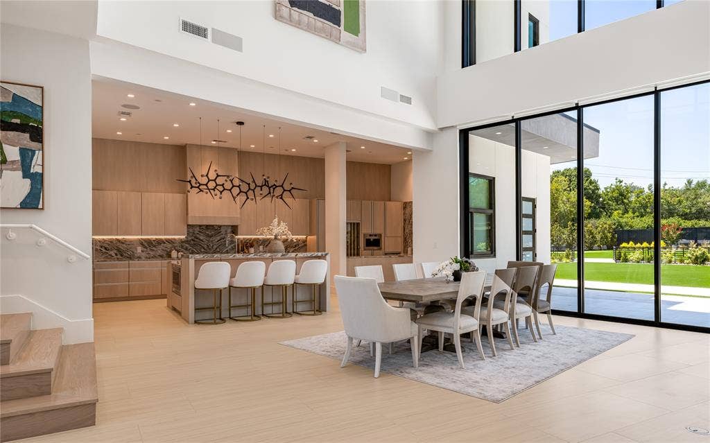 10011 Lennox Lane, Dallas, TX 75229 10011 Lennox Lane, Dallas, TX 75229