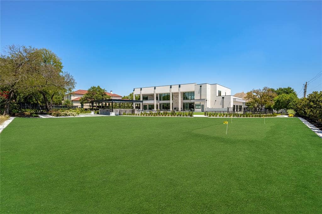 10011 Lennox Lane, Dallas, TX 75229 10011 Lennox Lane, Dallas, TX 75229