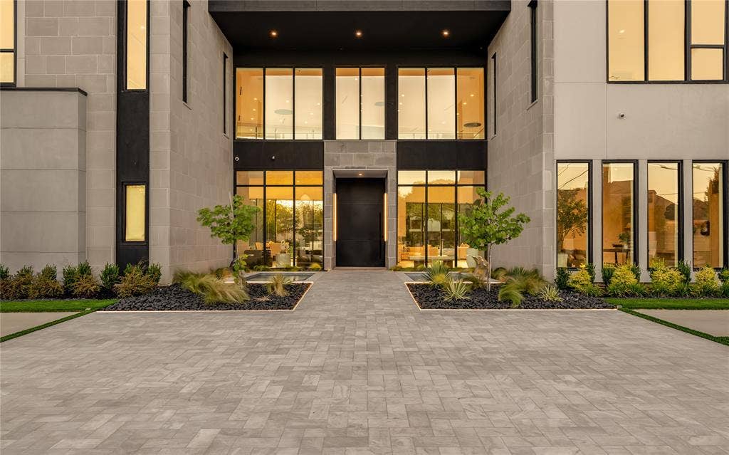 10011 Lennox Lane, Dallas, TX 75229 10011 Lennox Lane, Dallas, TX 75229