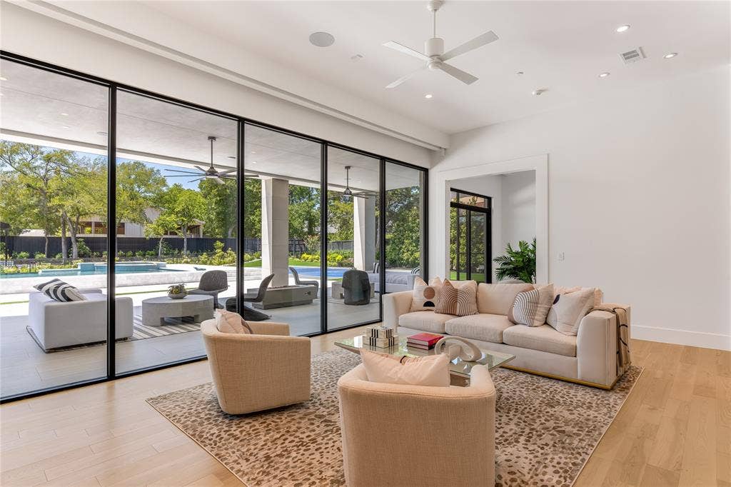 10011 Lennox Lane, Dallas, TX 75229 10011 Lennox Lane, Dallas, TX 75229