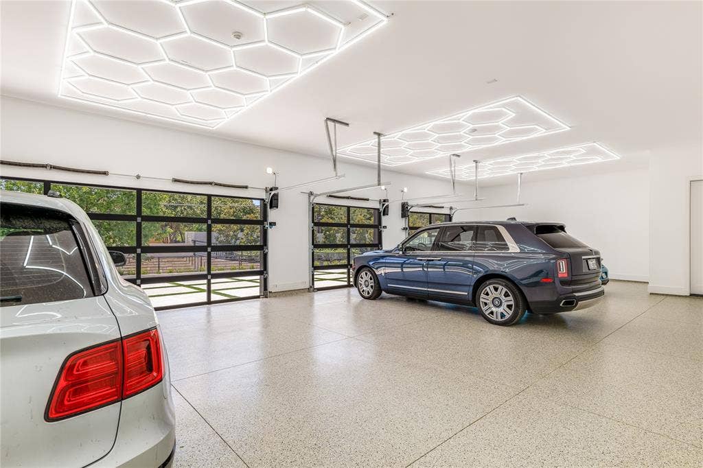 10011 Lennox Lane, Dallas, TX 75229 10011 Lennox Lane, Dallas, TX 75229