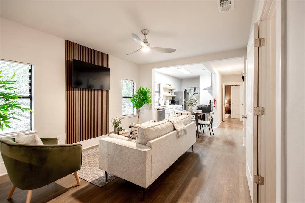 4031 Rawlins Street, Dallas, TX 75219 4031 Rawlins Street, Dallas, TX 75219