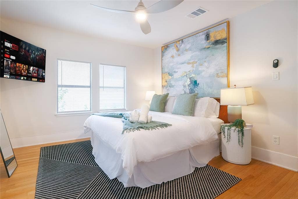 4031 Rawlins Street, Dallas, TX 75219 4031 Rawlins Street, Dallas, TX 75219