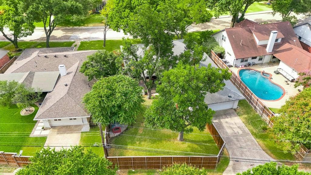 9915 Faircrest Drive, Dallas, TX 75238 9915 Faircrest Drive, Dallas, TX 75238