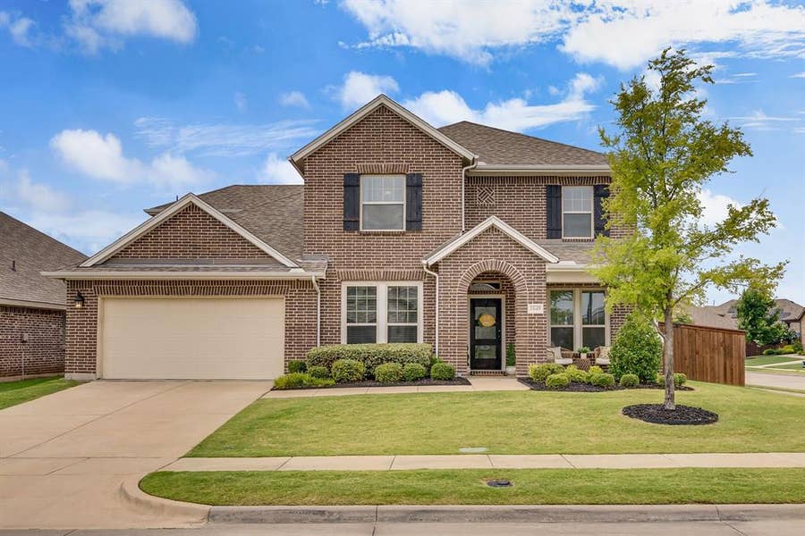 Property photo for 1649 Deerpath Drive, Forney, TX