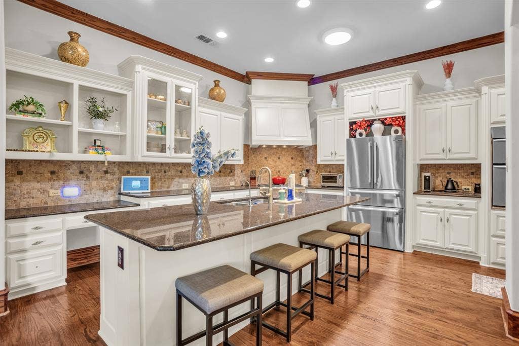 4821 Pyramid Drive, Plano, TX 75093 4821 Pyramid Drive, Plano, TX 75093
