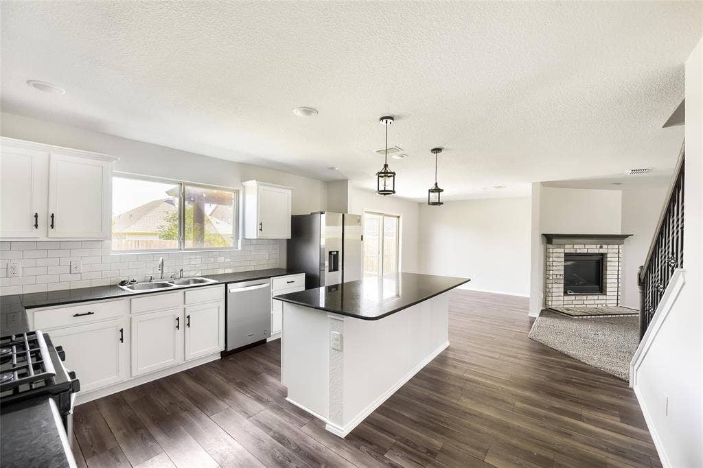 2008 Sun Star Drive, Haslet, TX 76052 2008 Sun Star Drive, Haslet, TX 76052