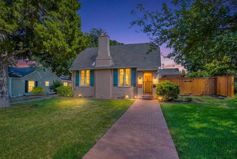 Property photo for 2512 Austin Avenue, Waco, TX