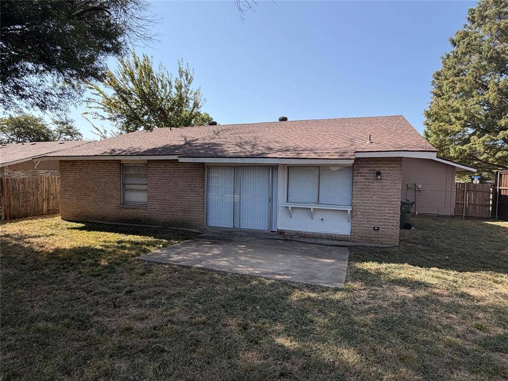 1803 Wickersham Drive, Arlington, TX 76014 1803 Wickersham Drive, Arlington, TX 76014