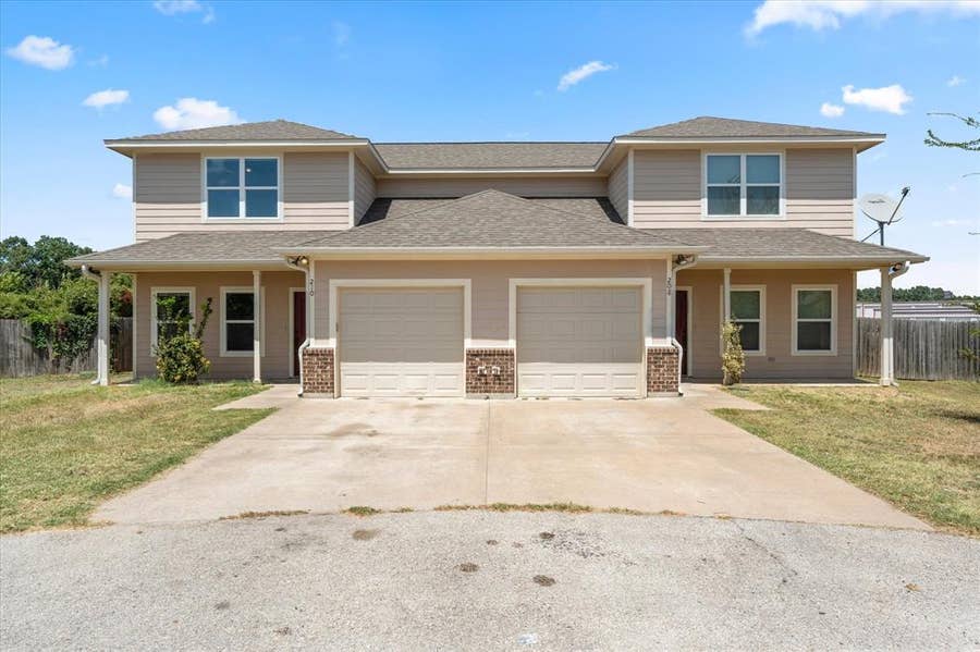Property photo for 210 Lasso Circle, Mabank, TX
