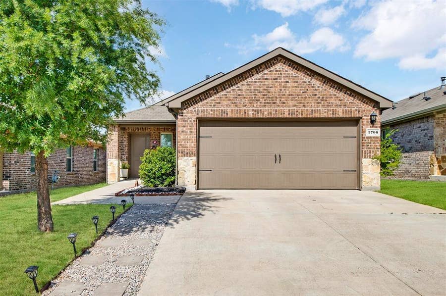 Property photo for 2706 Blackbuck Court, Crandall, TX