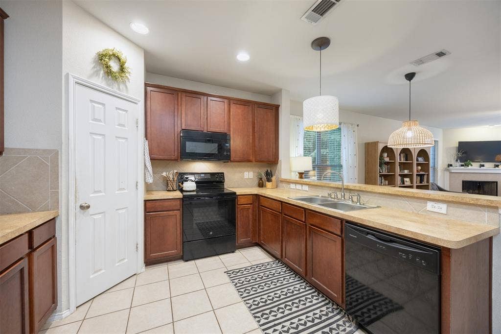 211 Fisherman Trail, Melissa, TX 75454 211 Fisherman Trail, Melissa, TX 75454