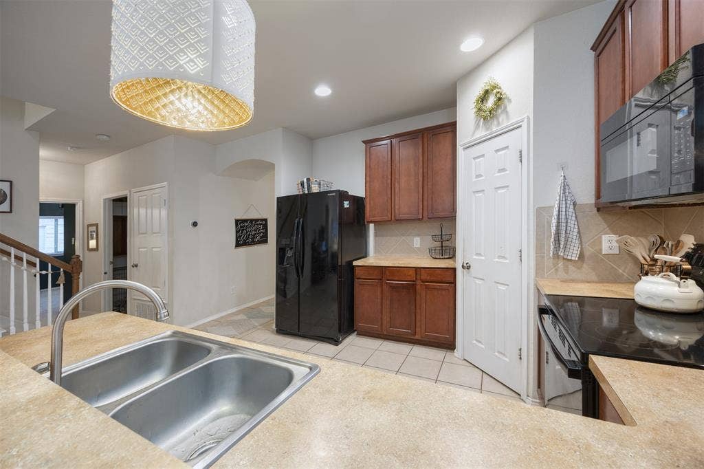 211 Fisherman Trail, Melissa, TX 75454 211 Fisherman Trail, Melissa, TX 75454