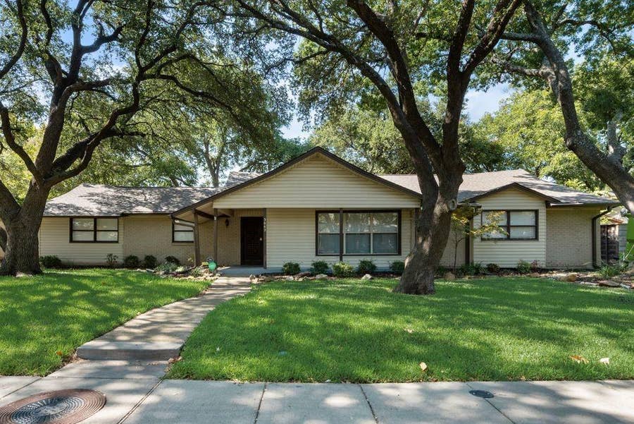 Property photo for 3662 Weeburn Drive, Dallas, TX