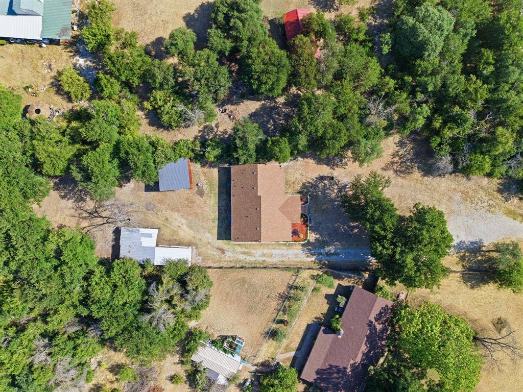 328 Silver Lane, Azle, TX 76020 328 Silver Lane, Azle, TX 76020