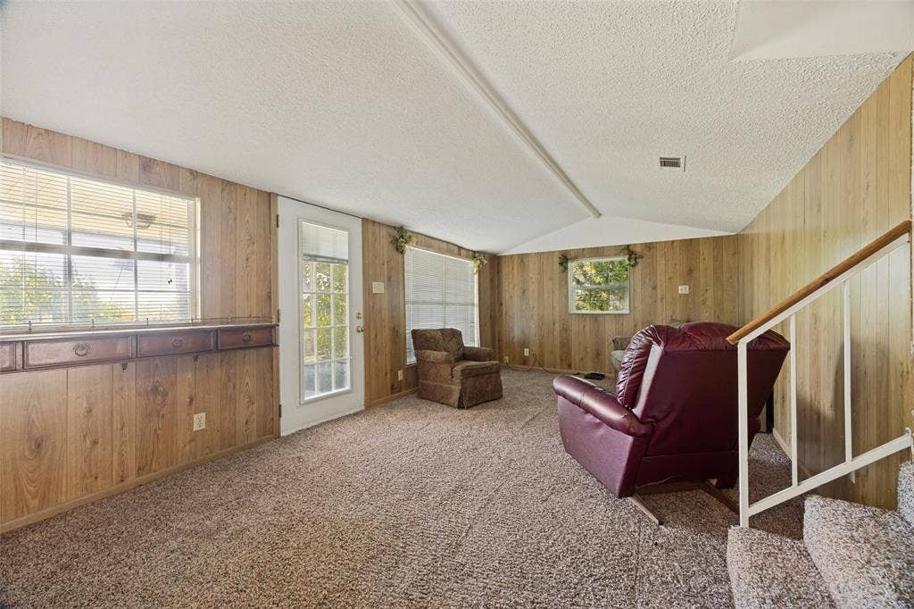 4449 County Road 895, Princeton, TX 75407 Living area.