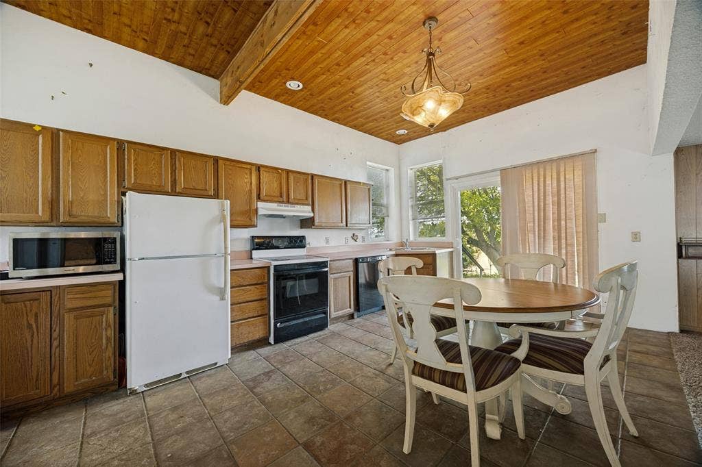 4449 County Road 895, Princeton, TX 75407 4449 County Road 895, Princeton, TX 75407