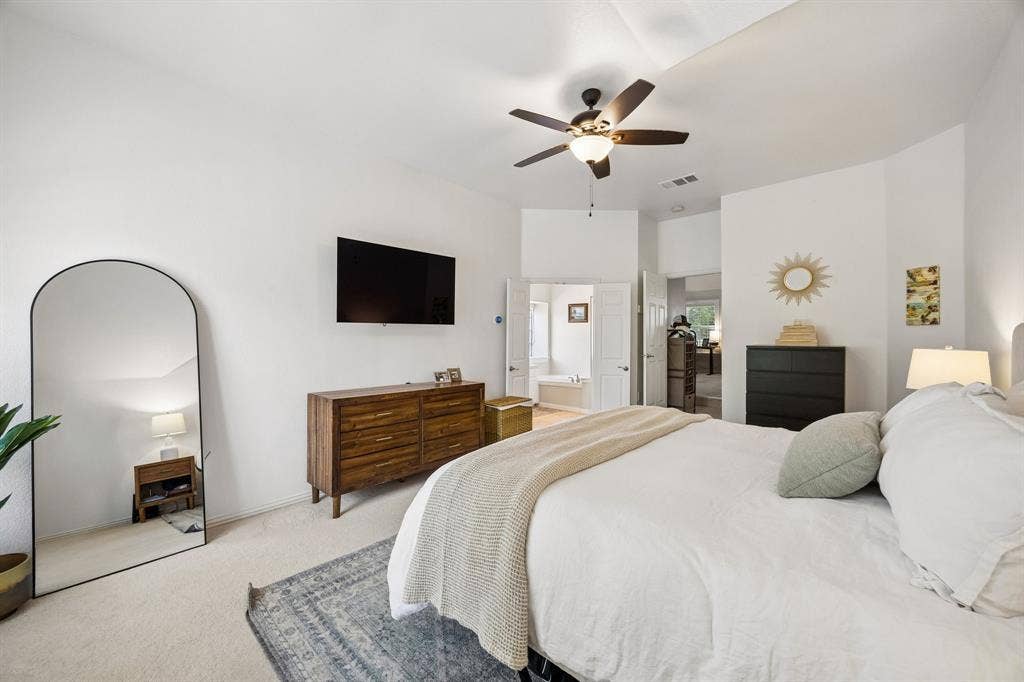 9028 Clearhurst Drive, Dallas, TX 75238 9028 Clearhurst Drive, Dallas, TX 75238