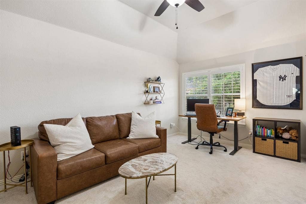 9028 Clearhurst Drive, Dallas, TX 75238 9028 Clearhurst Drive, Dallas, TX 75238
