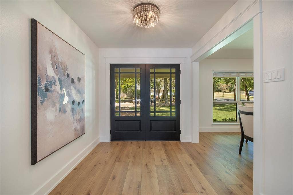 1049 Forest Grove Drive, Dallas, TX 75218 1049 Forest Grove Drive, Dallas, TX 75218