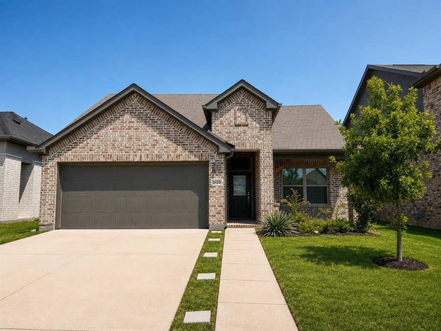 Property photo for 3428 flatiron Drive, Royse City, TX