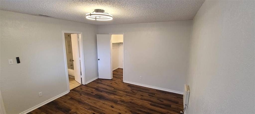 17811 Farley Trail, Dallas, TX 75287 17811 Farley Trail, Dallas, TX 75287