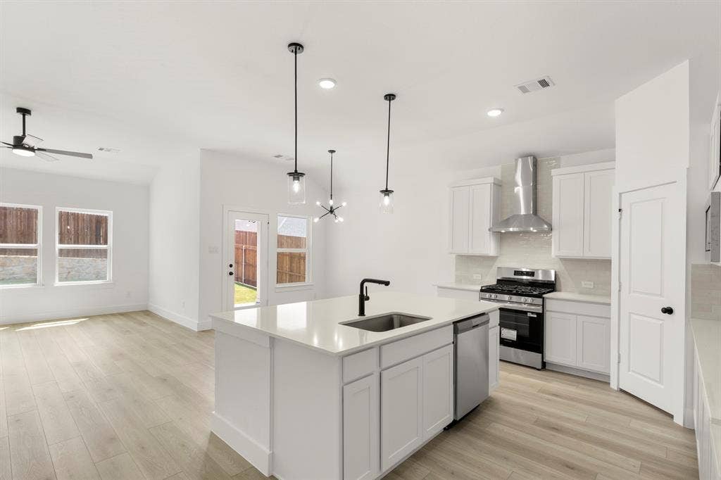 3413 Running Springs Drive, Anna, TX 75409 13. 3413 Running Springs - Kitchen (3)
