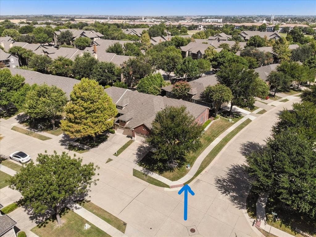 2829 Mott Street, Plano, TX 75025 2829 Mott Street, Plano, TX 75025