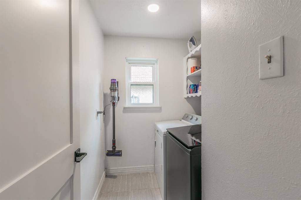 8559 S Mediterranean Circle, Dallas, TX 75238 8559 S Mediterranean Circle, Dallas, TX 75238