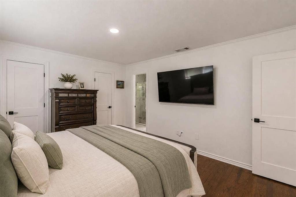8559 S Mediterranean Circle, Dallas, TX 75238 Image has been digitally enhanced
