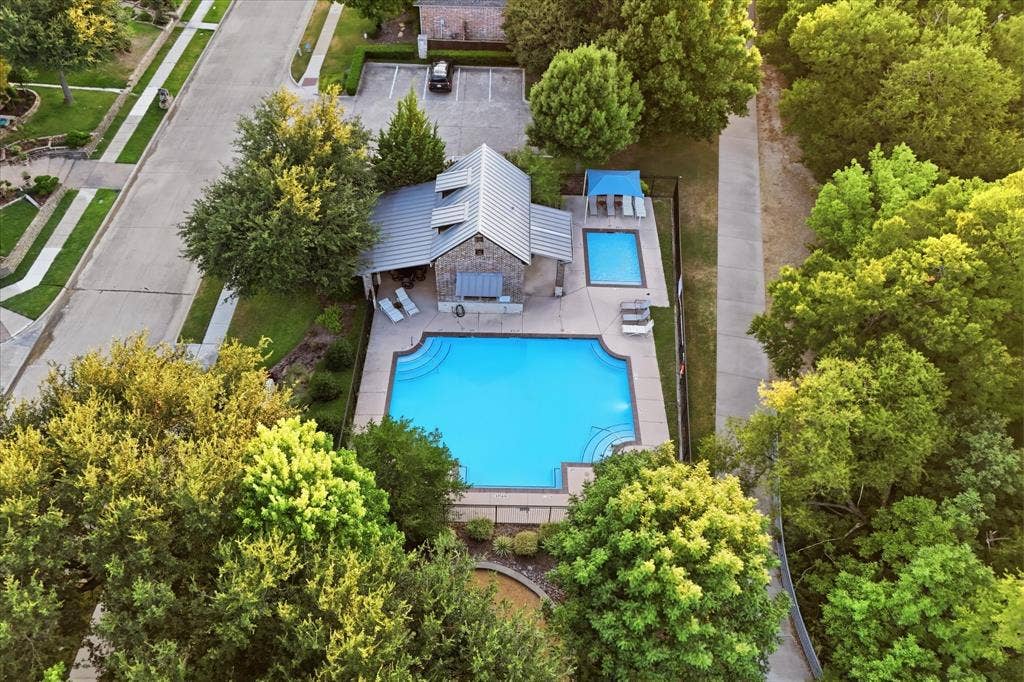 2324 Harrisburg Lane, Plano, TX 75025 2324 Harrisburg Lane, Plano, TX 75025