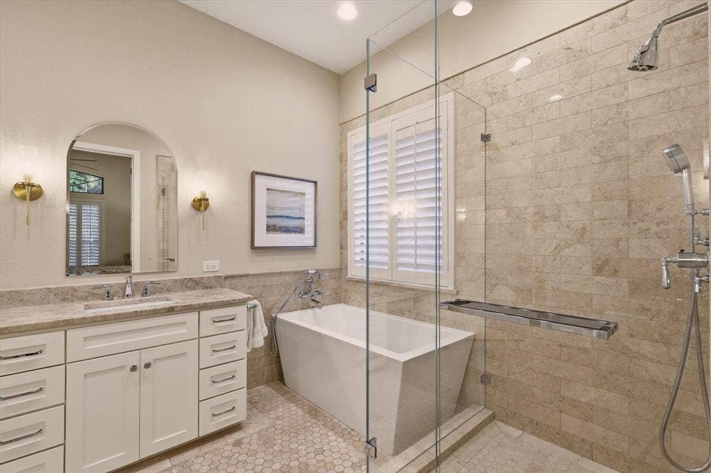 2324 Harrisburg Lane, Plano, TX 75025 2324 Harrisburg Lane, Plano, TX 75025
