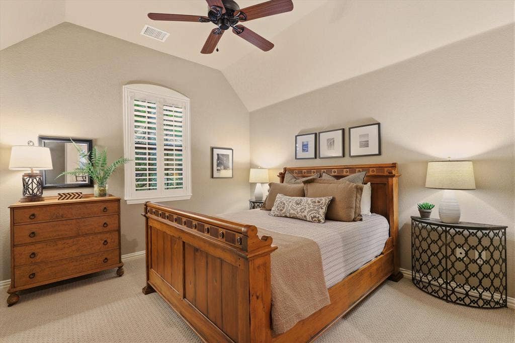 2324 Harrisburg Lane, Plano, TX 75025 2324 Harrisburg Lane, Plano, TX 75025