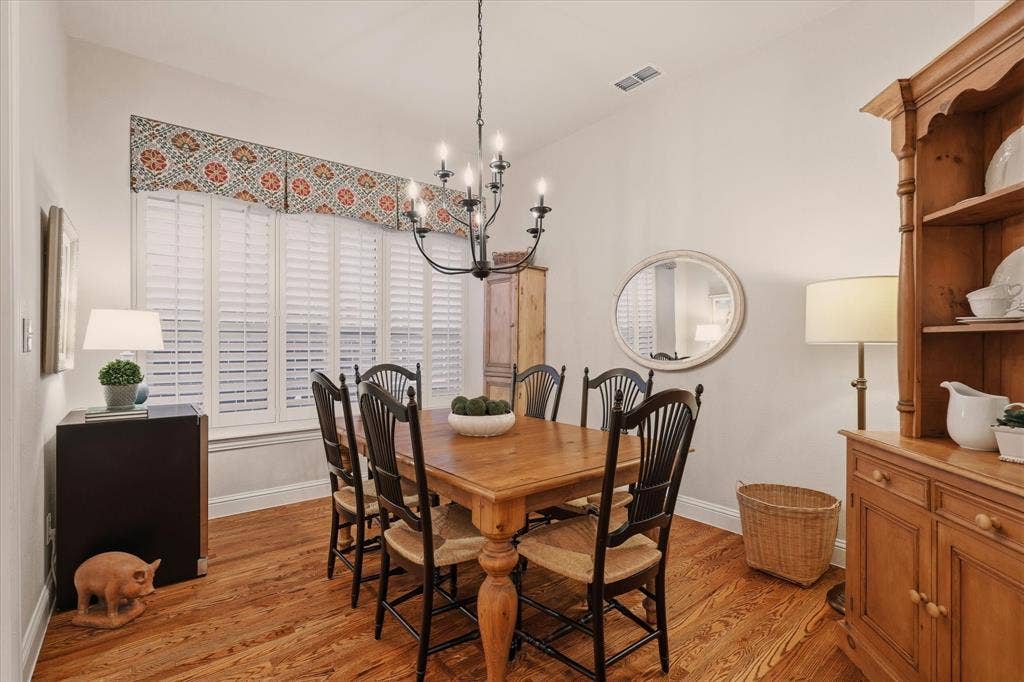 2324 Harrisburg Lane, Plano, TX 75025 2324 Harrisburg Lane, Plano, TX 75025