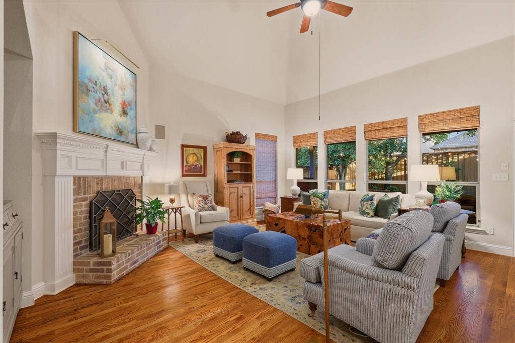 2324 Harrisburg Lane, Plano, TX 75025 2324 Harrisburg Lane, Plano, TX 75025